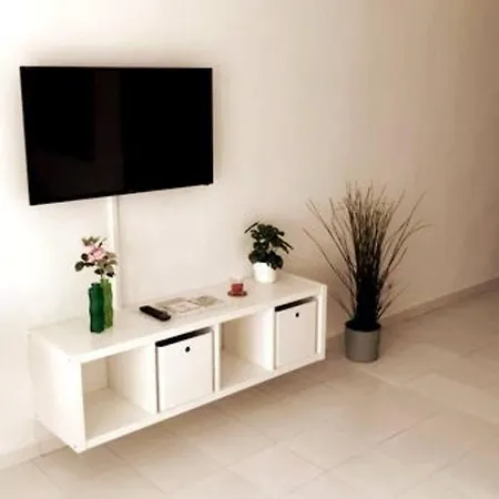 Tuscan Mit Meerblick Und Sonnenterrasse Apartment *